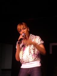 Monica (chanteuse)